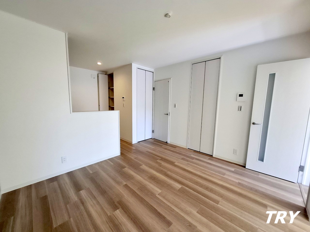 居室・リビング　カウンターキッチンのリビング