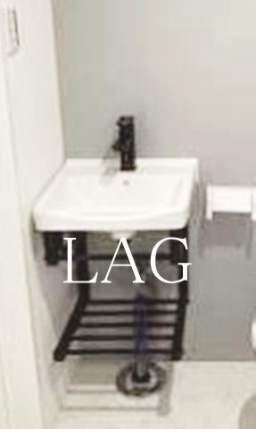 洗面設備　独立洗面台です。（同仕様）