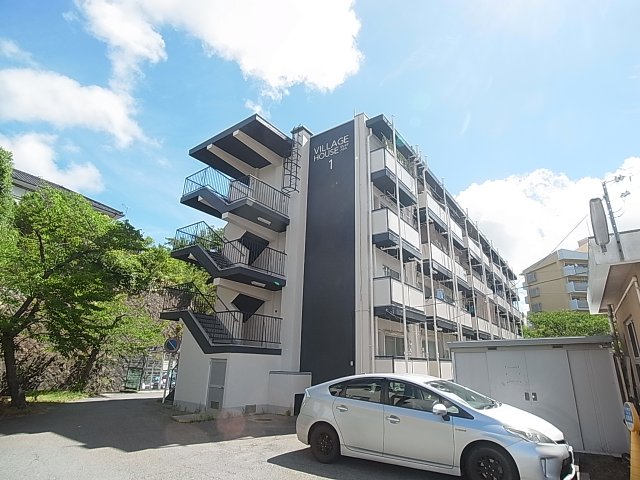 建物外観　外壁も塗装され綺麗に生まれ変わったペットOKマンション