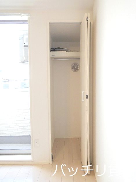 収納　別号室タイプの為、現状を優先致します。