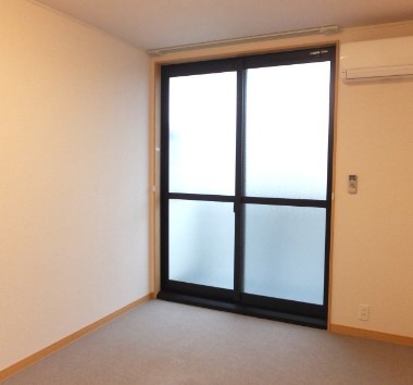 居室・リビング　キレイなフローリングの明るいお部屋(^O^)