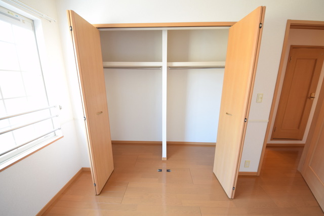 収納　～たっぷり収納スペースです～