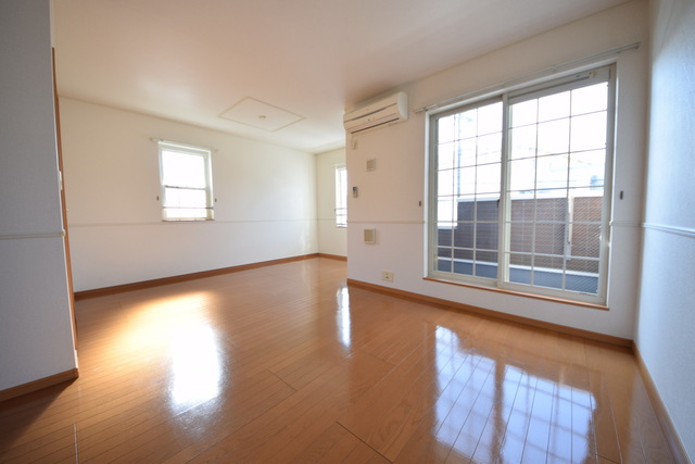 居室・リビング　～家族団欒はこちらです～