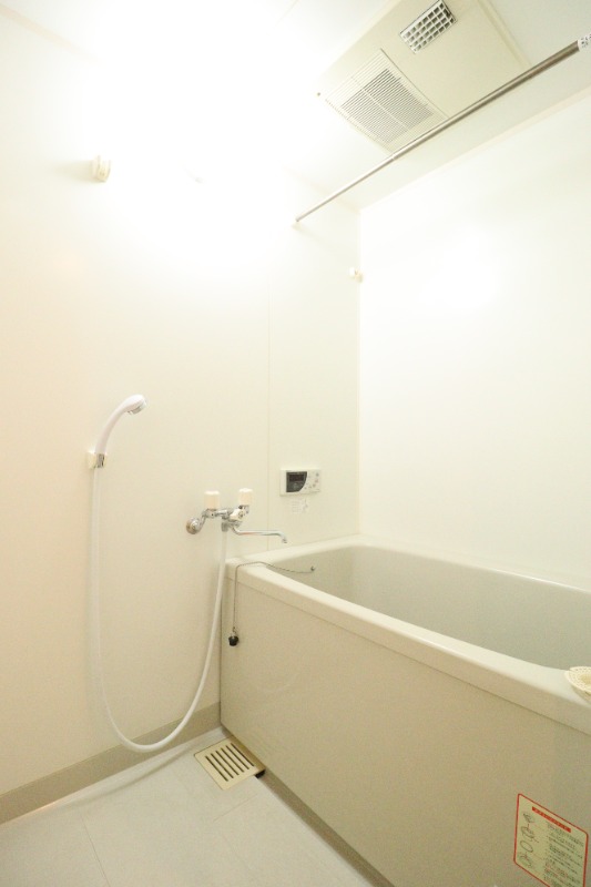 バス・シャワールーム　浴室！