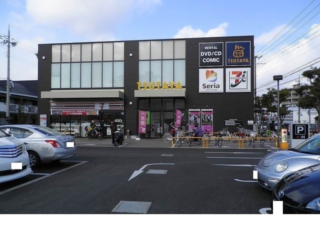 コンビニ　セブンイレブン薬師町店様（コンビニ）まで240m