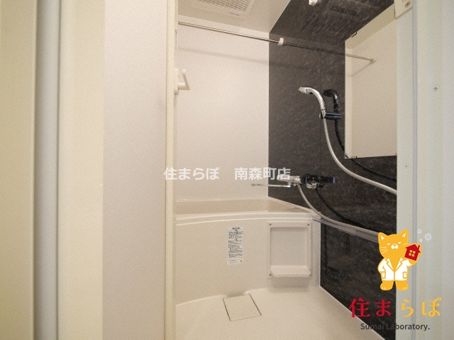 バス・シャワールーム　「見た目じゃなく、心に“しっくりくる”を大切に。」