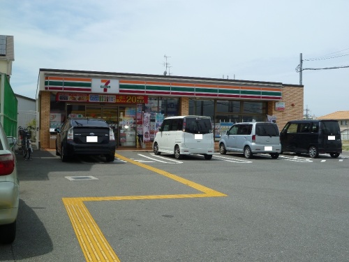 コンビニ　セブンイレブン堺和田東店（コンビニ）まで295m
