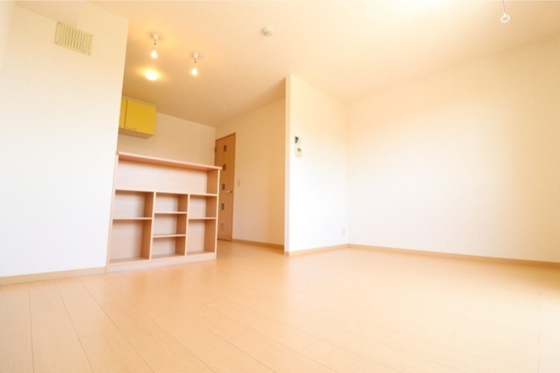 居室・リビング　図面と現状に相違がある場合には現状を優先