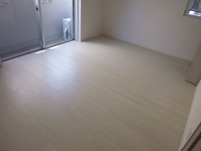 居室・リビング　★真っ白なお部屋★