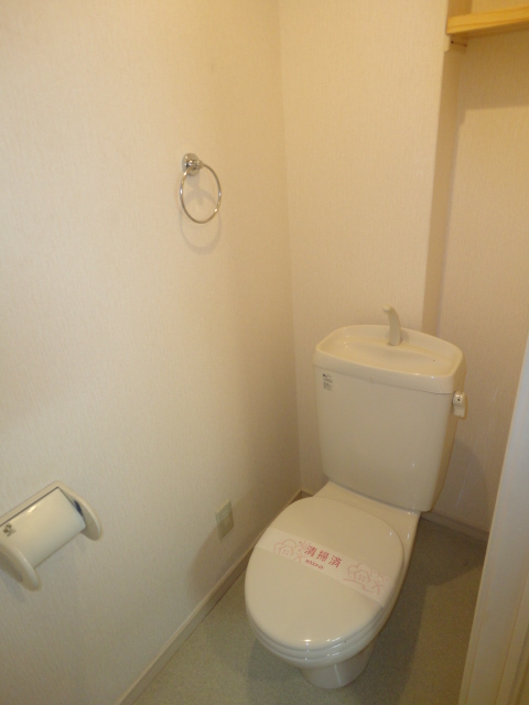 トイレ　トイレもきれいです