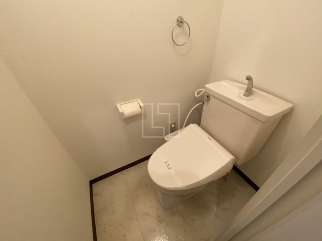 トイレ　アプリコ　トイレ