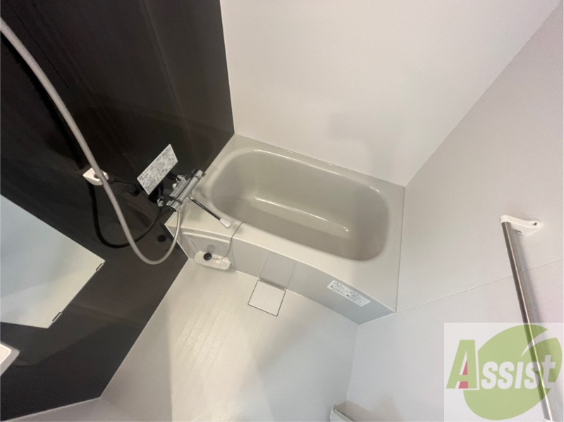 バス・シャワールーム　お風呂になります。一日の疲れを癒してくださいね。