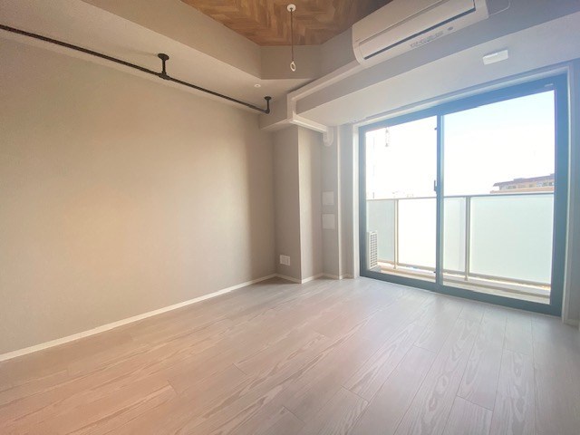 居室・リビング　※別部屋参考写真