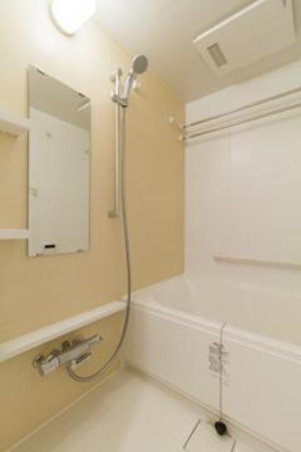 バス・シャワールーム　※写真は同タイプ住戸です。