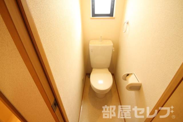 トイレ　※ほかの部屋の写真です。