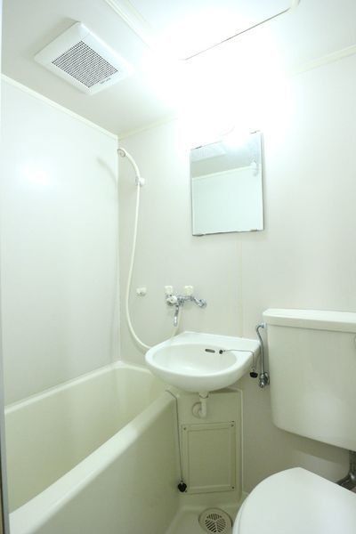 バス・シャワールーム　バスルーム