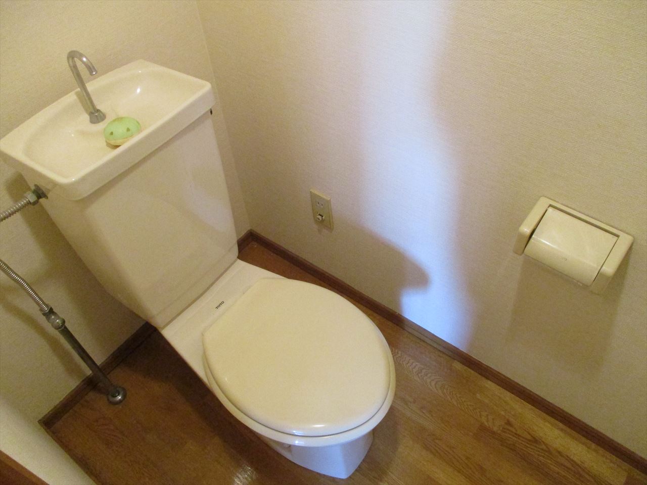 トイレ　セントラルハイツ金山