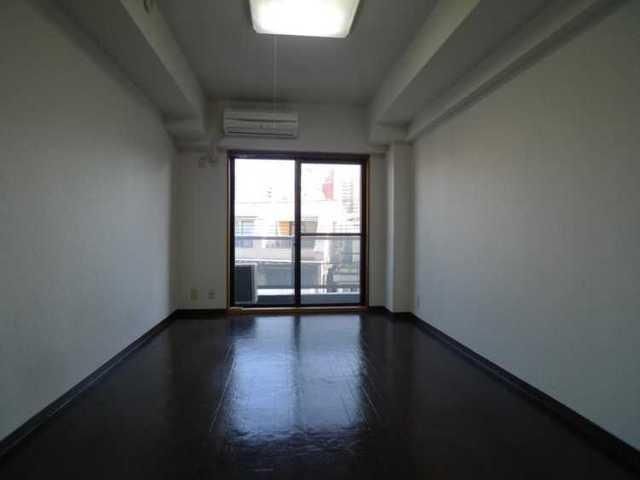 居室・リビング　きれいな室内