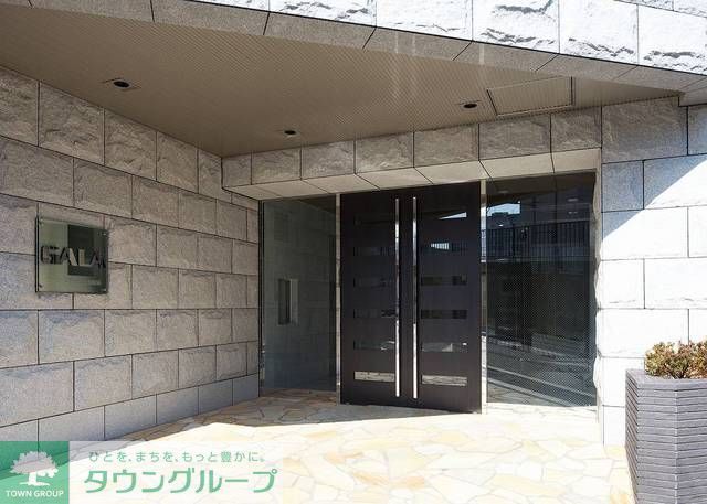 エントランス　建物の内部です