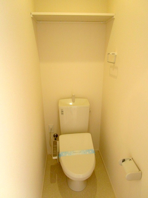 トイレ　別号室の参考写真です