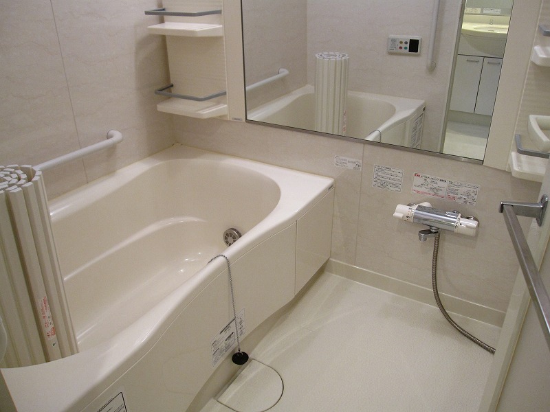 バス・シャワールーム　日々の疲れを癒すお風呂付です