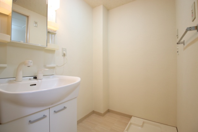洗面設備　※別室の参考写真の為、現況優先です。
