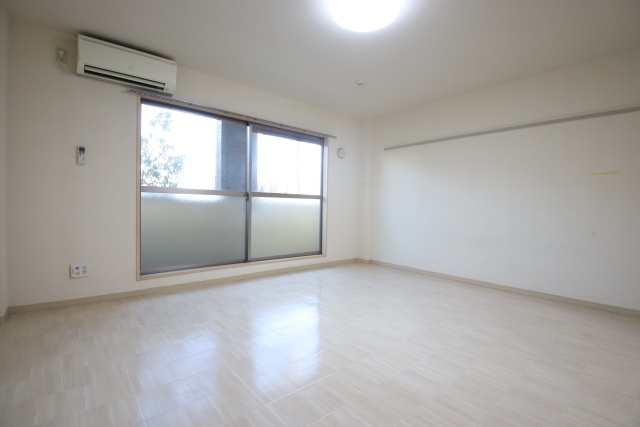 バルコニー　※別室の参考写真の為、現況優先です。