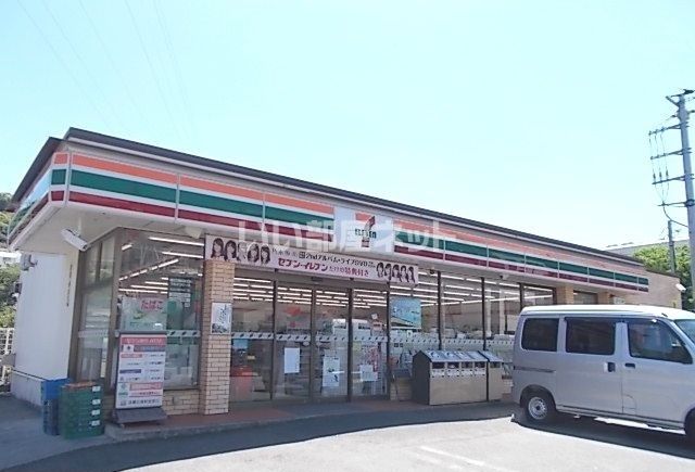 コンビニ　セブンイレブン 湯河原土肥5丁目店（コンビニ）まで216m