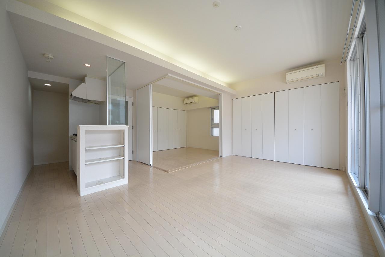 居室・リビング　キャピトル安堂寺　リビング