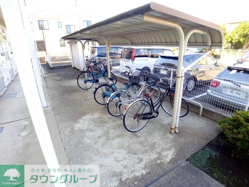 その他共有部分　屋根付き駐輪場