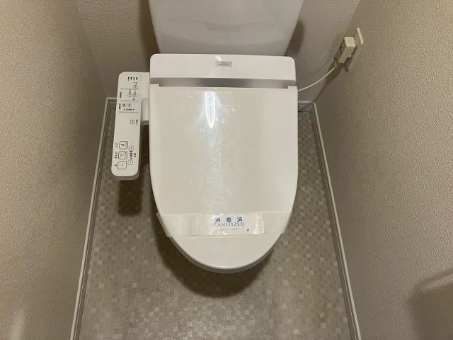 トイレ　※過去退去時のお写真です