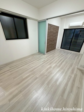 居室・リビング　写真は参考写真です。現況を優先してください。