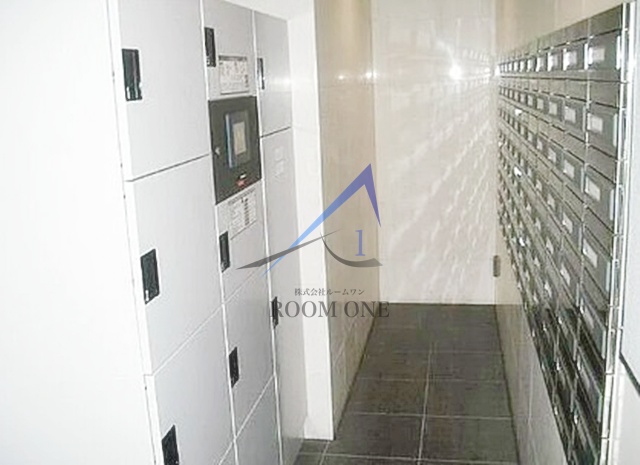 その他共有部分　宅配ボックスと集合ポストです。