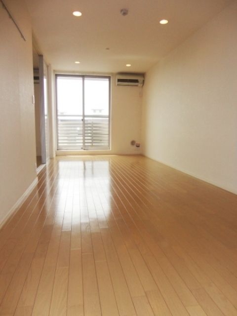 居室・リビング　★お部屋探しはタウンハウジング稲田堤店まで★