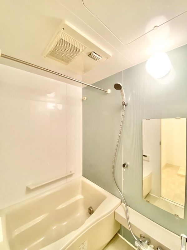 バス・シャワールーム　■浴室暖房乾燥機能付きバス♪■追焚機能あり！