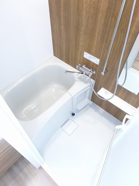 バス・シャワールーム　お風呂で日々の疲れを落としましょう