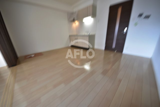 居室・リビング　ベリー海老江　リビング