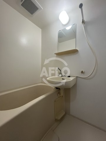 バス・シャワールーム　ノルデンハイム淡路　浴室