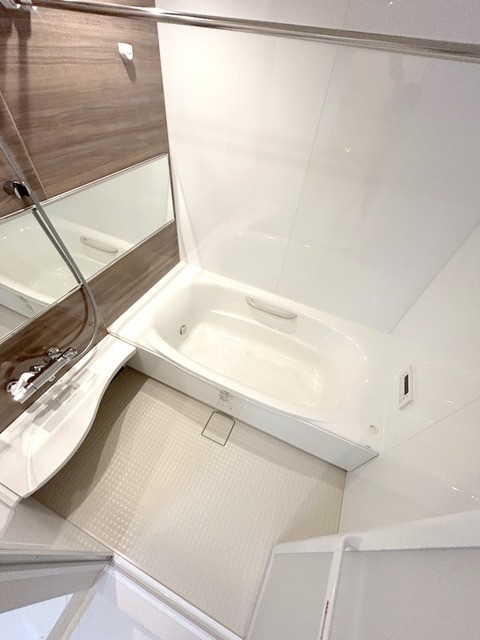 バス・シャワールーム　★追炊き・浴室乾燥機付きのお風呂★