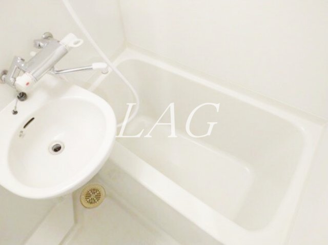 バス・シャワールーム　お風呂です。