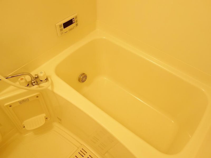 バス・シャワールーム　追焚き付きバス