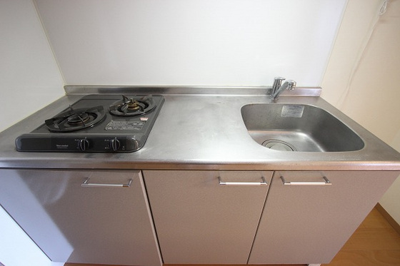 キッチン　※別部屋の写真です