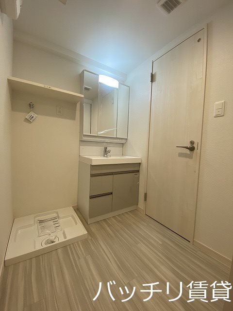 洗面設備　別号室イメージの為、現状を優先致します。