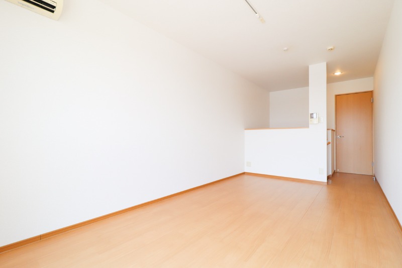 居室・リビング　図面と現状に相違がある場合には現状を優先