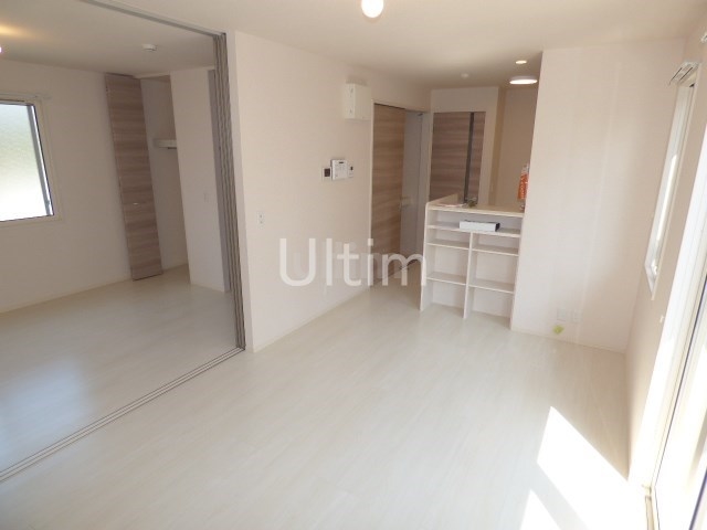 居室・リビング　※別のお部屋のお写真です。御参考までに。