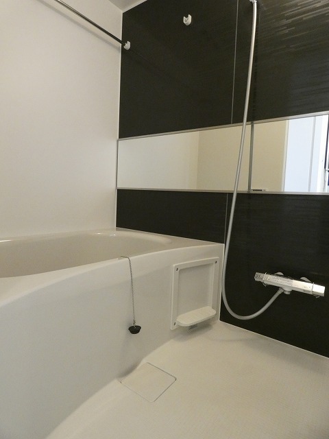 バス・シャワールーム　バス※別部屋参考写真