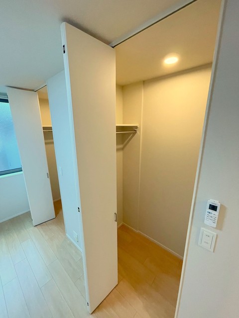 収納　★ウォークインクローゼット★