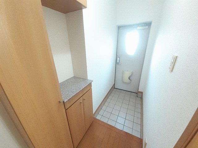 玄関　落ち着いた玄関です