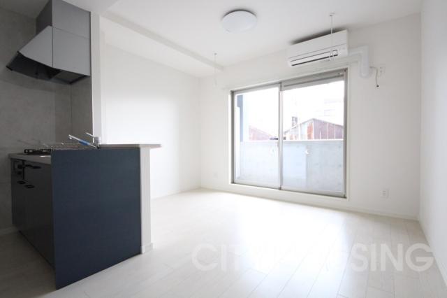 居室・リビング　※同タイプ部屋の写真です。