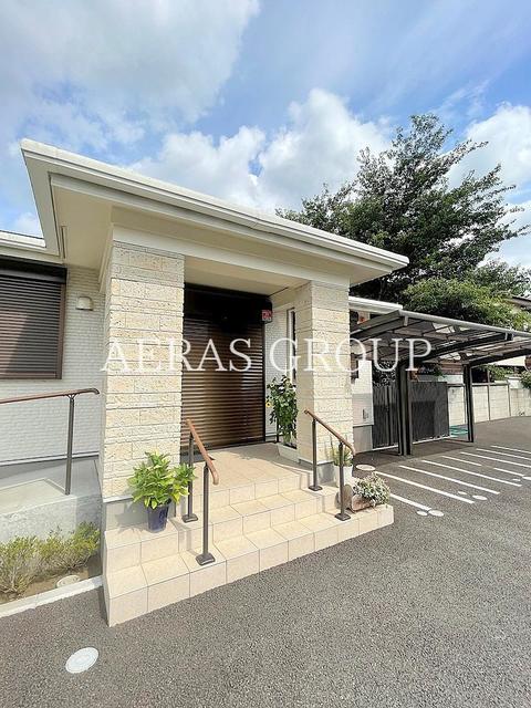 病院　野崎小児科クリニック（病院）まで712m